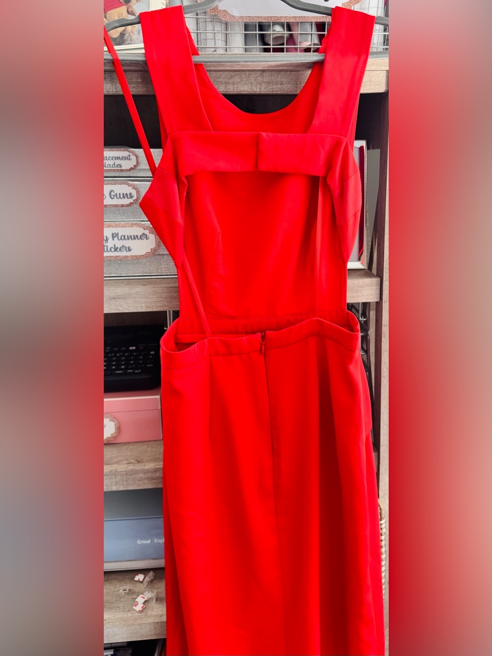 BCBGMaxAzria Kiara BT Poppy Red Evening Gown, Size 6..Peplum, Slit, Cut-out - Picture 10 of 11